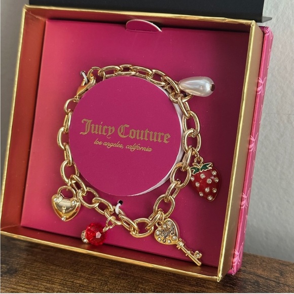 Juicy Couture Gold tone Charm Bracelet NEW IN BOX - Picture 2 of 4